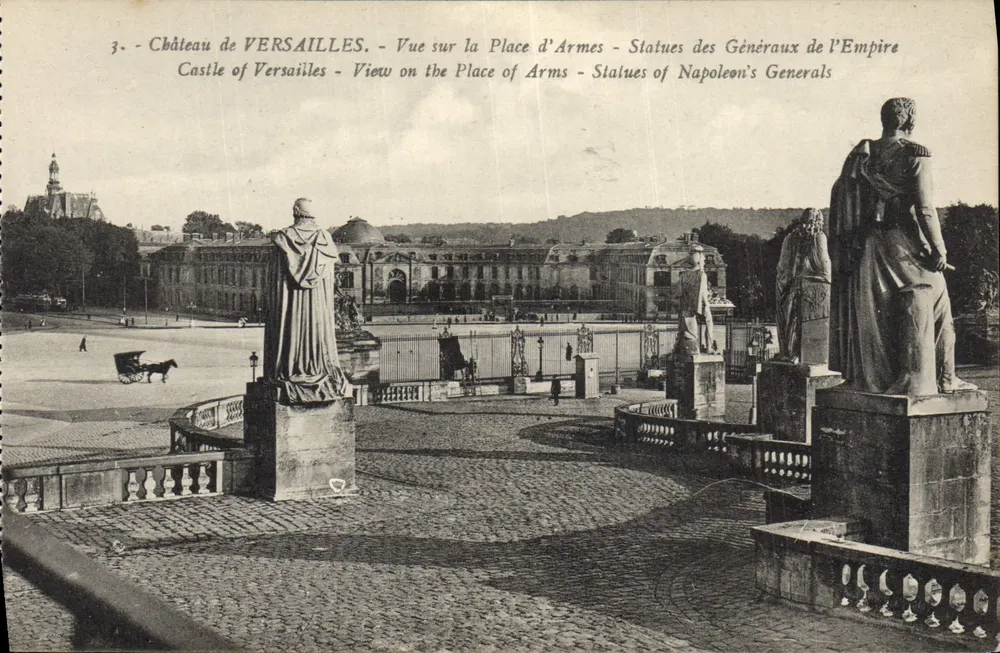 Schloss VERSAILLES — Ansicht der Place d'Armes — Statuen der Generäle des Imperiums — Verlag Moreau, n°3 - Vorderseite