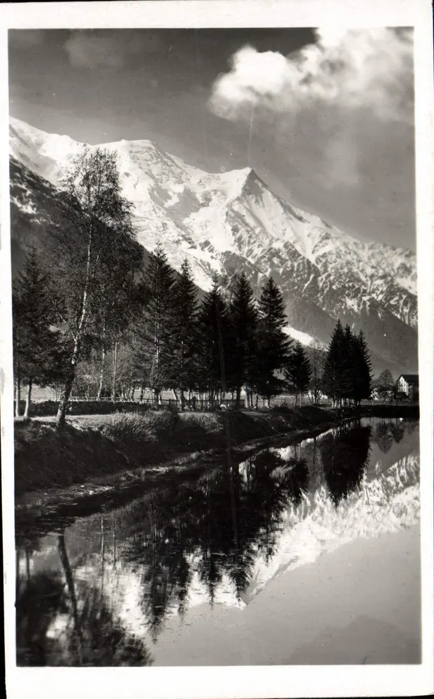 Lago dos Praz e o Monte Branco — Fotografia R. MONNIER - Chamonix — No 35 - Frente