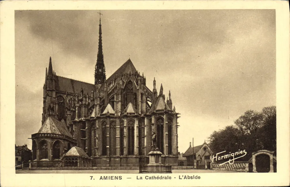Amiens — A Catedral — A Abside — Harmignies, n°7 - Frente