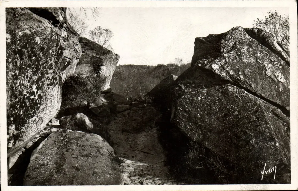 Labyrinth der Druiden — Fontainebleau (Seine-et-Marne) — Les Éditions d'Art 'Yvonn' - Vorderseite