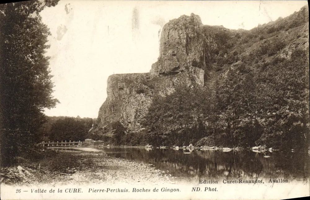 Vale da CURE — Pierre-Perthuis, Rochas de Gingon — Edição Curet-Renaudot, Avallon - Frente