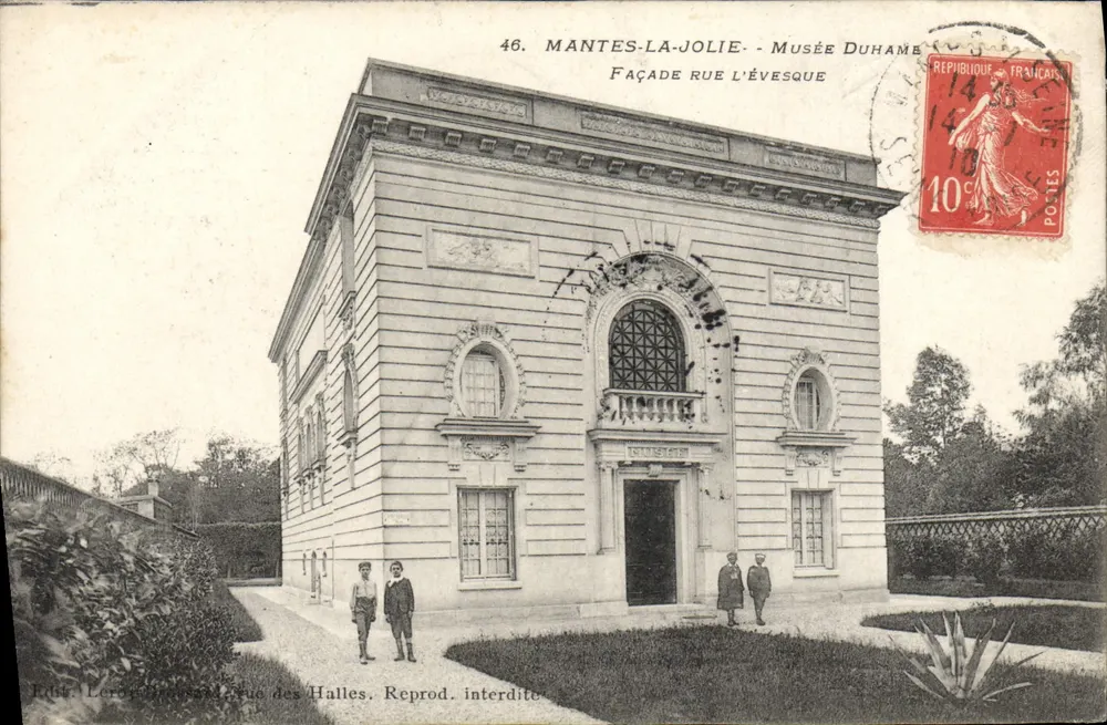 Mantes-la-Jolie - Musée Duhame - Fassade rue L'Évesque - Vorderseite