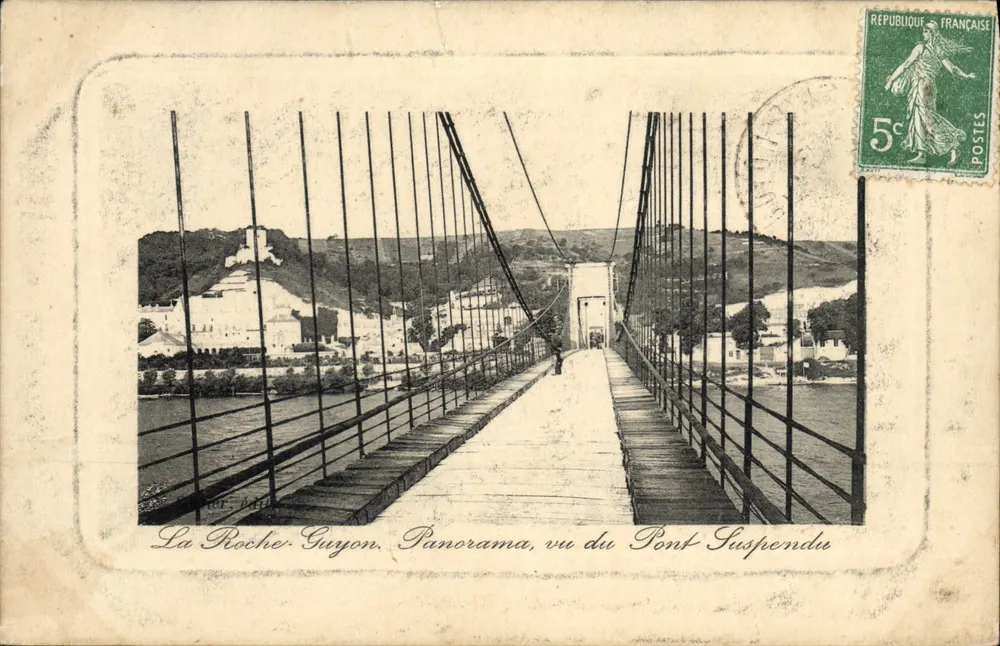 La Roche-Guyon. Panorama, visto do Ponte Suspensa — editor não visível, número de série ilegível - Frente