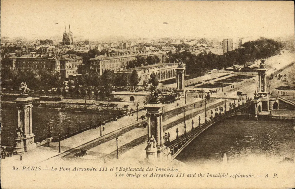 Paris — Der Alexandre-III-Brücke und der Esplanade der Invaliden — A.P. n°82 - Vorderseite