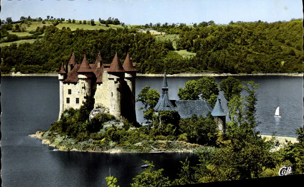 O Castelo de Lanobre — Env. de Bort-les-Orgues — editor Bromocolor - Frente