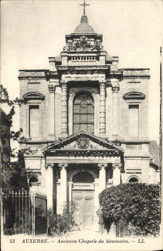 Auxerre — Alte Kapelle des Seminariums — LL - Vorderseite