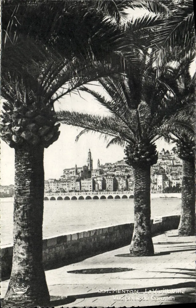 Menton — A Vigie da Cidade — Vista de Garavan — MUNTER - Frente