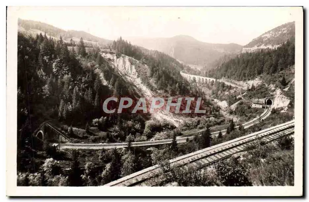 Morez (Jura) — Aussicht auf die Berge und Viadukte — Les Tirages Modernes - Vorderseite