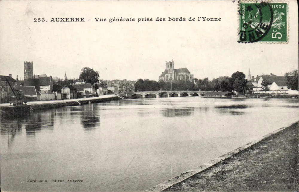 Auxerre — Allgemeiner Blick vom Ufer der Yonne — Nordmann, Verleger, Auxerre - Vorderseite