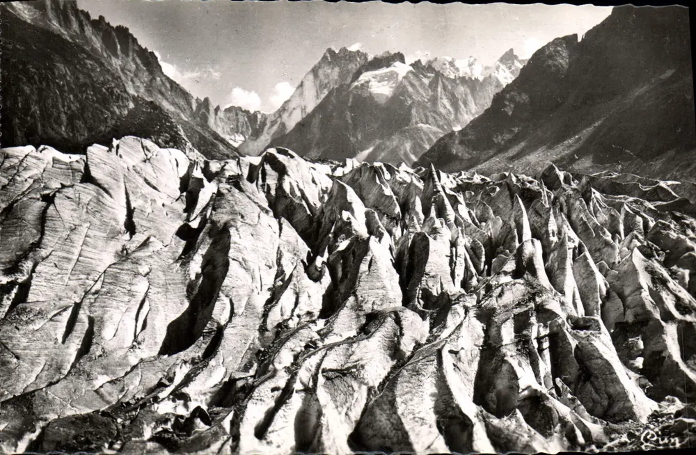 Chamonix (Haute-Savoie) — A Lagoa de Gelo (Alt. 1913 m.) — As Arestas da Lagoa de Gelo — Coleção Barbey, Hotel du Montenvers - Frente