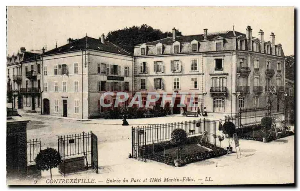 Contrexéville — Eingang zum Park und Hotel Martin-Félix — LL. - Vorderseite