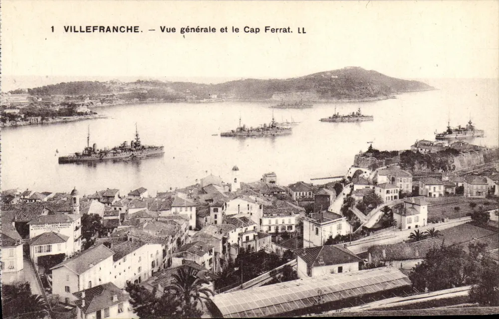 Villefranche — Allgemeiner Blick und Cap Ferrat. LL - Vorderseite