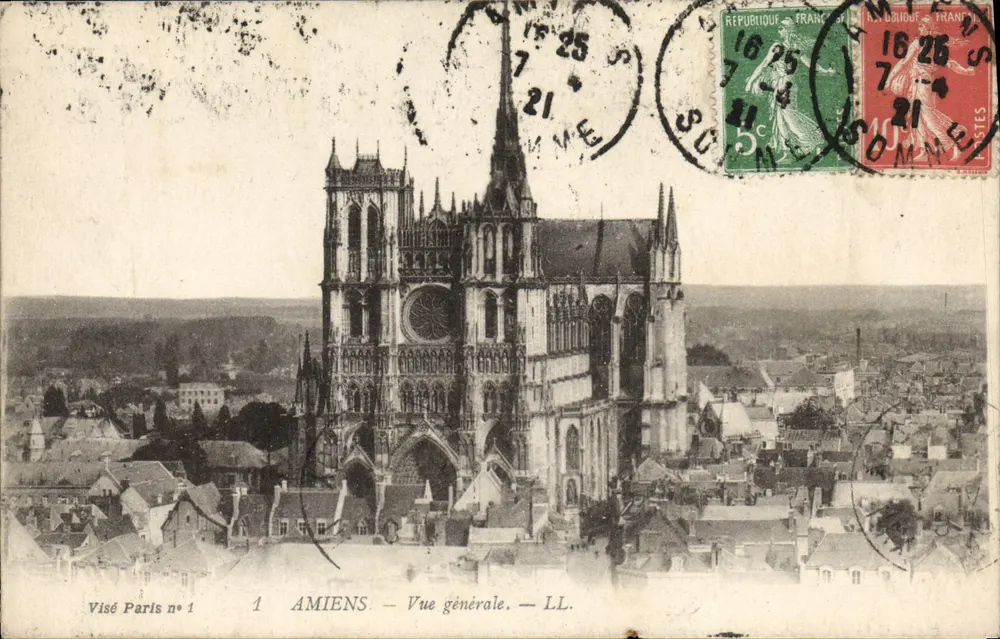 Amiens — Vista geral — LL. - Frente