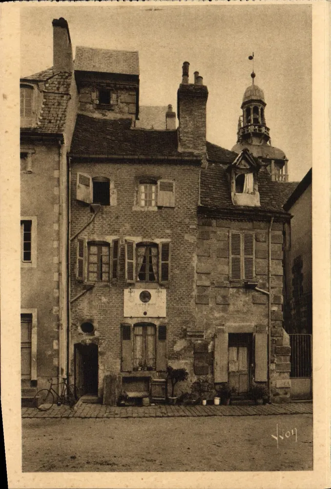Moulin (Allier) — Altes Haus, Gedenktafel für den Aufenthalt von Jeanne d'Arc (9. Nov. 1429) — YVON - Vorderseite