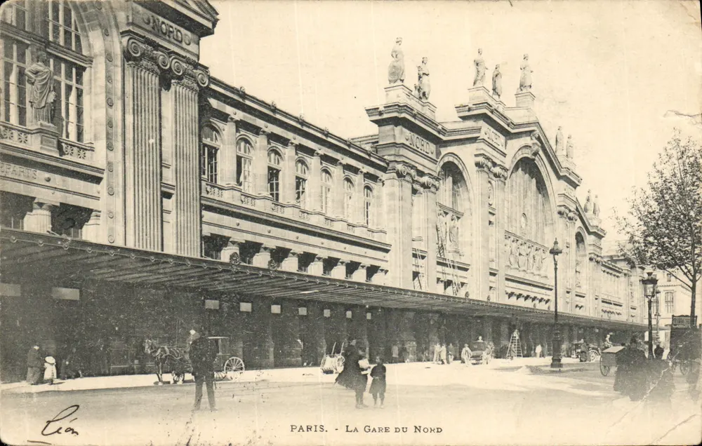 Paris - A Estação da Norte — vista da entrada principal — editor Léon - Frente