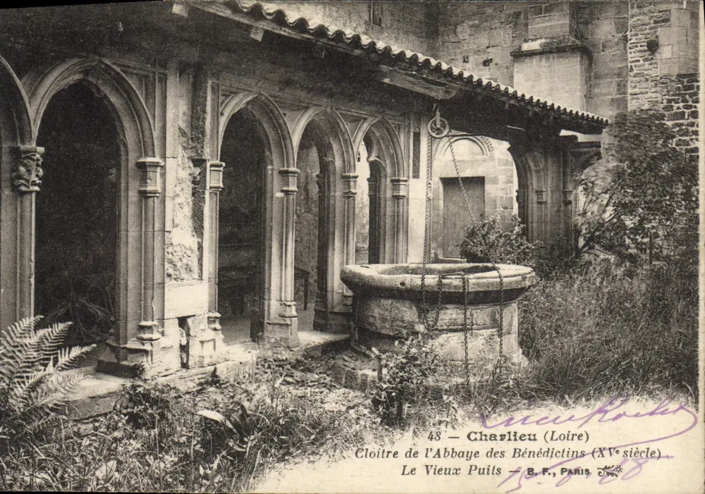 Cloître de la Abadía de los Benedictinos en Charlieu (Loira) — siglo XV — B.F., París - Anverso