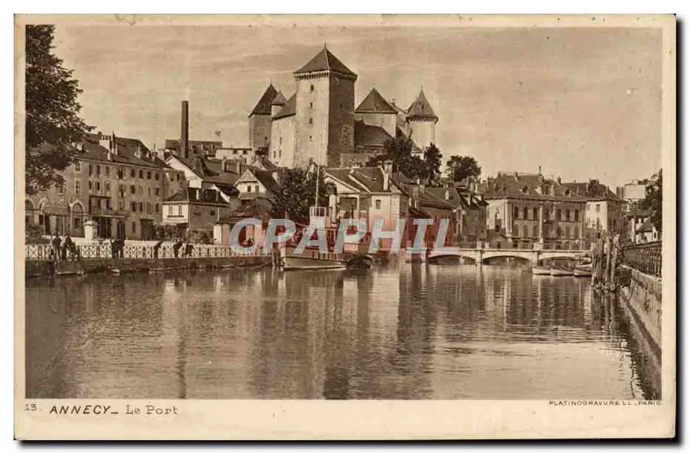 Annecy - Le Port — vista do porto com o castelo e as pontes — Platinogravure, Li, Paris - Frente