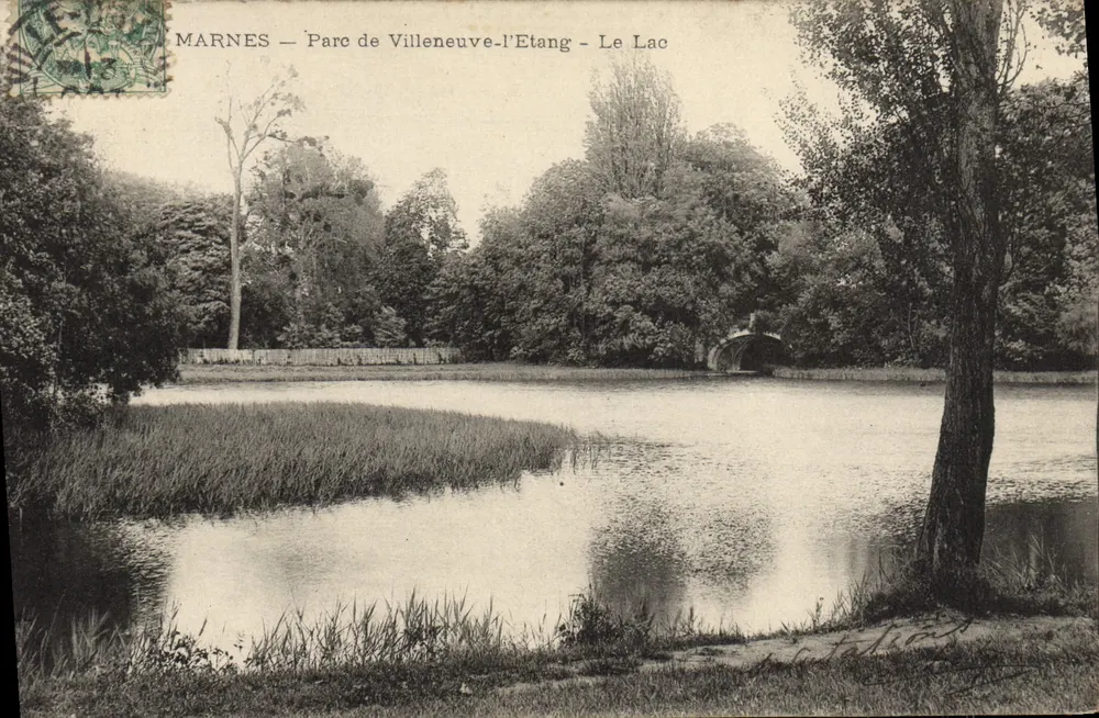 Marnes — Parque de Villeneuve-l'Etang — O Lago - Frente