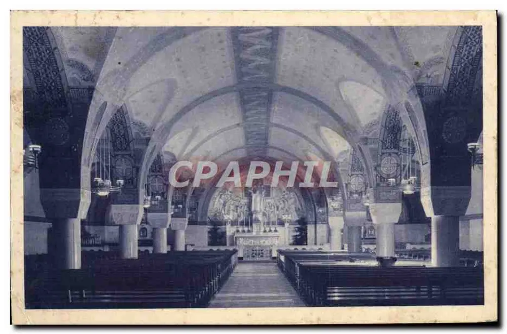 A Basílica de Lisieux — A Cripta — Vista Geral — Drager - Reprodução Proibida - Frente