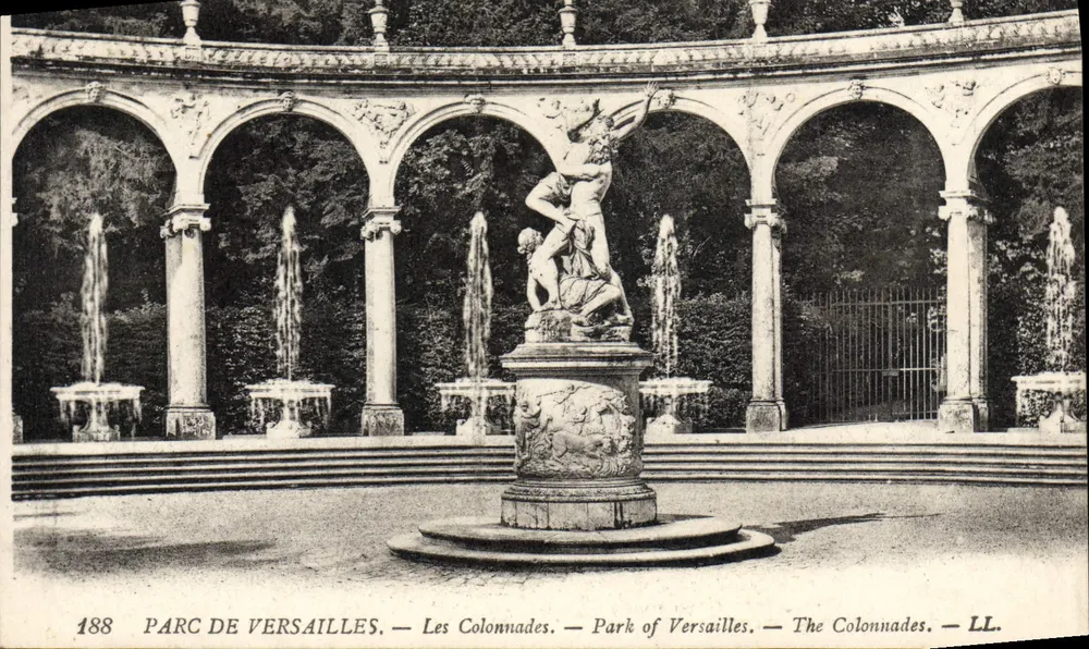 Parque de Versailles — As Colunatas — LL. — N° 188 - Frente