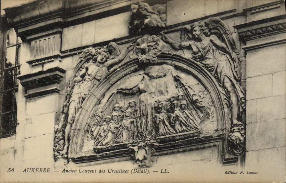 Auxerre — Velho Convento das Ursulinas (Detalhe) — Edição H. Lenoir - Frente