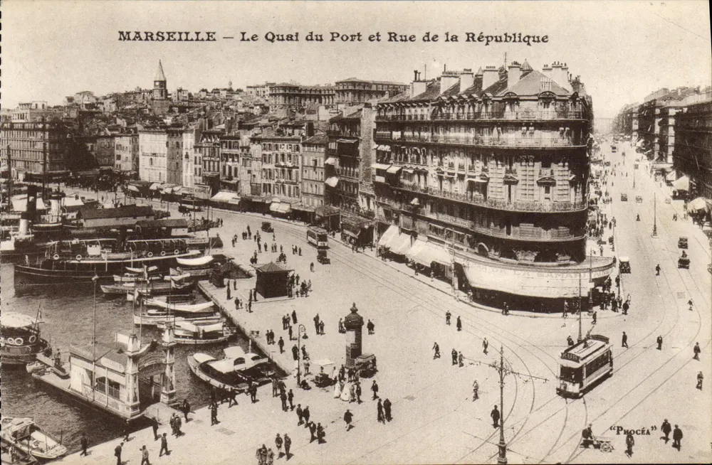 Marseille — Der Hafenkai und Rue de la République — Phocéa - Vorderseite