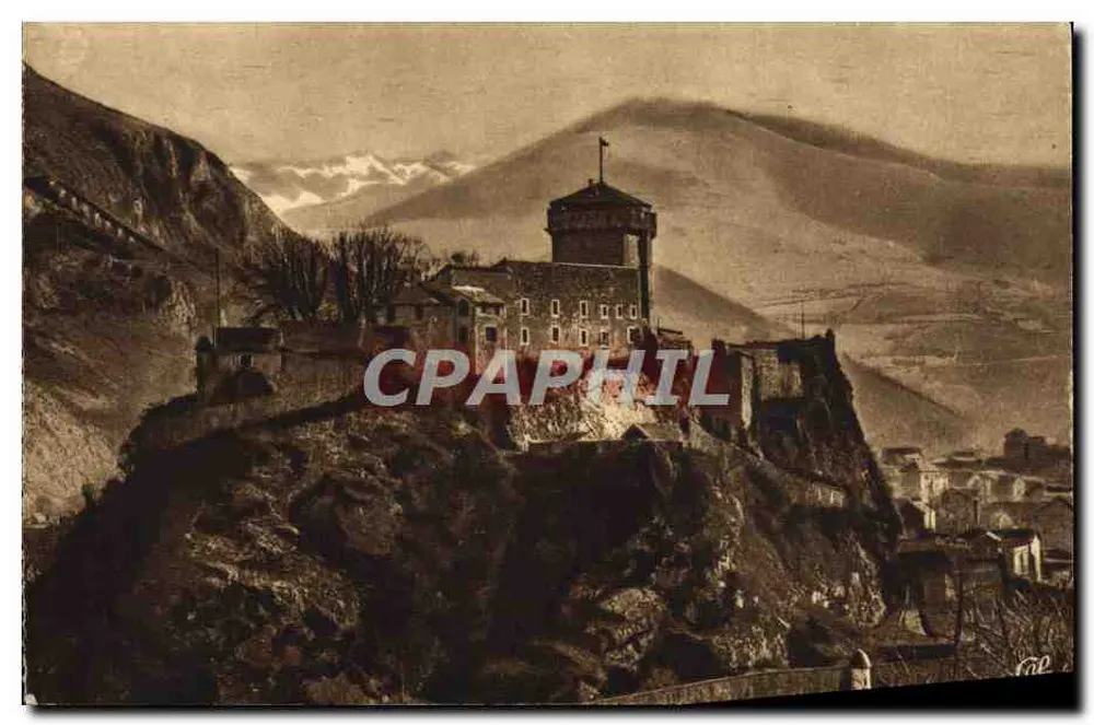 Lourdes — O Castelo Forte — Cie des Arts Photographiques, Paris - Frente