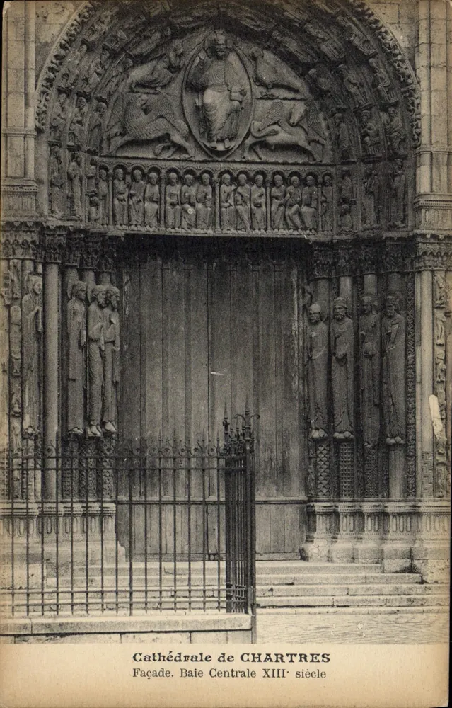 Catedral de CHARTRES — Facha. Abertura Central do Século XIII — editor não visível - Frente