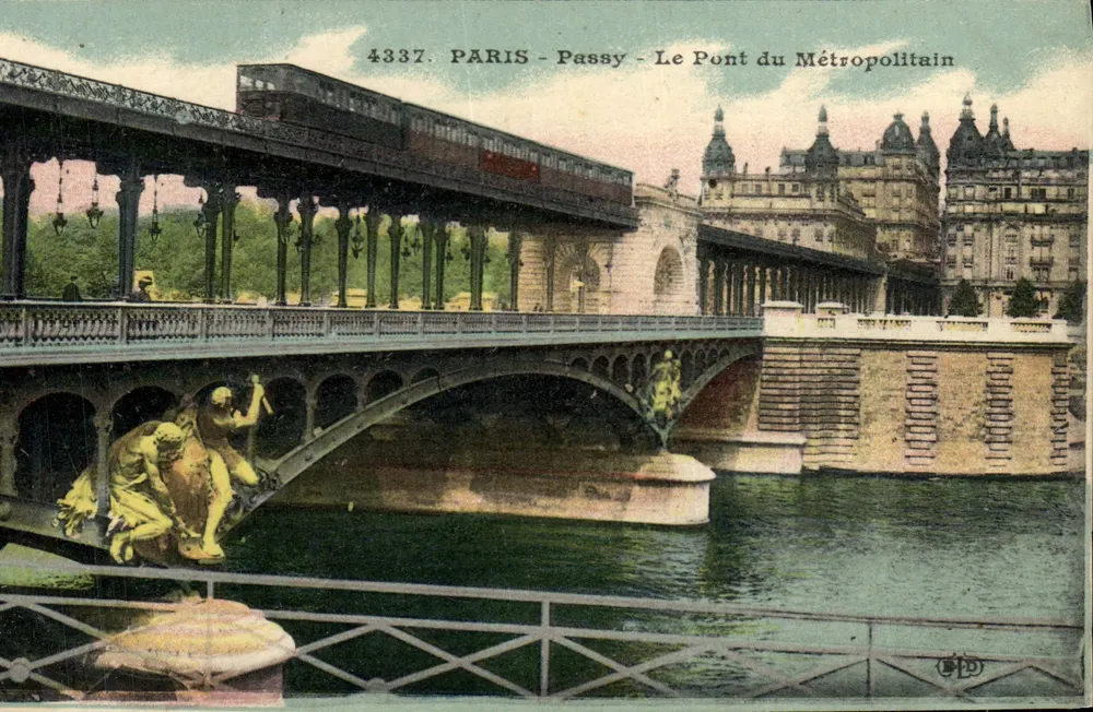 Paris - Passy - Die Metropolitain-Brücke — n° 4337 - Vorderseite