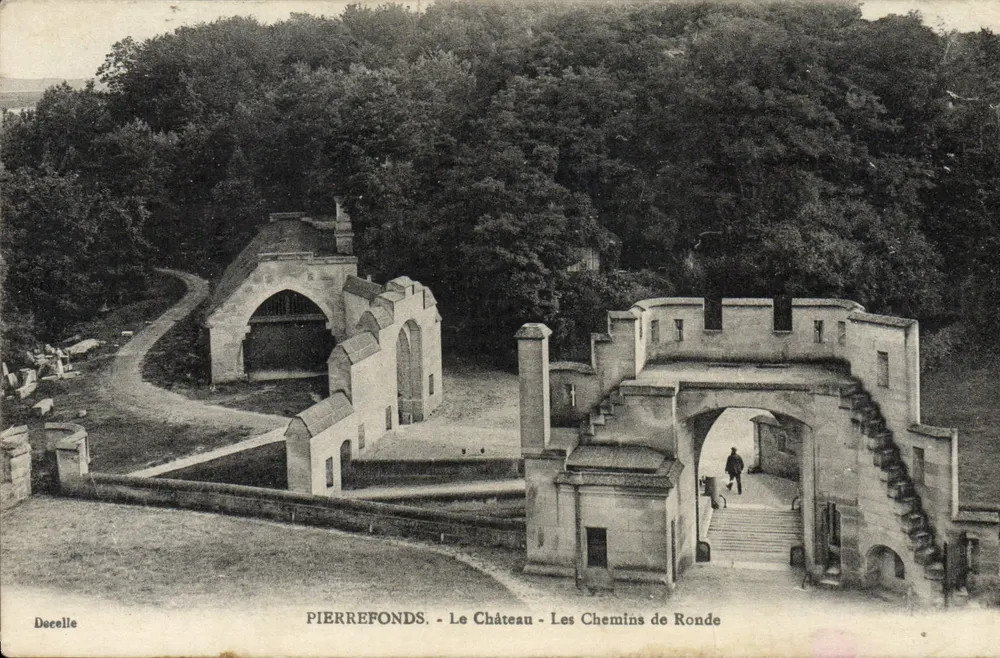 PierreFonds - Das Schloss - Die Zugänge — Decelle - Vorderseite