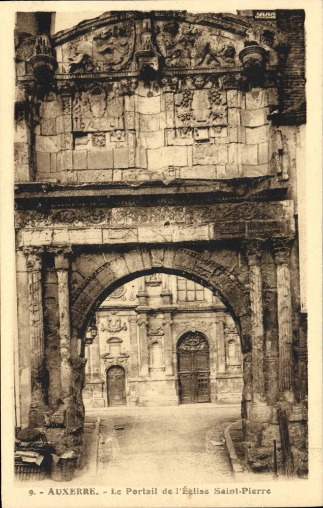 Auxerre - Der Portal der Kirche Saint-Pierre — Verleger MAYA - Vorderseite
