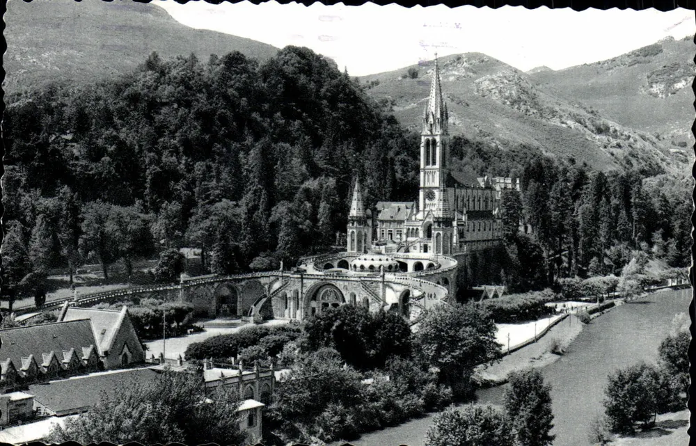 A Basílica e o Gave — Lourdes — Edições Mid Pyrénées, n°89 - Frente