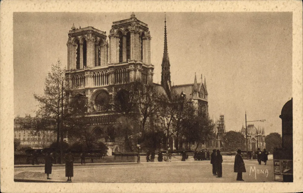 Notre-Dame de Paris — vista tirada do quai de Montebello — editor Mona - Frente