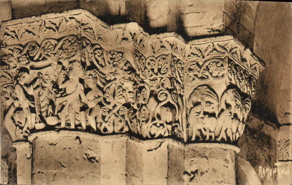 Römische Kirche Saint-Eutrope - SAINTES — Merkwürdiger Kapitell « Die Waage der Seelen » — Éditions Artistiques Raymond Bergerin, La Rochelle - Vorderseite