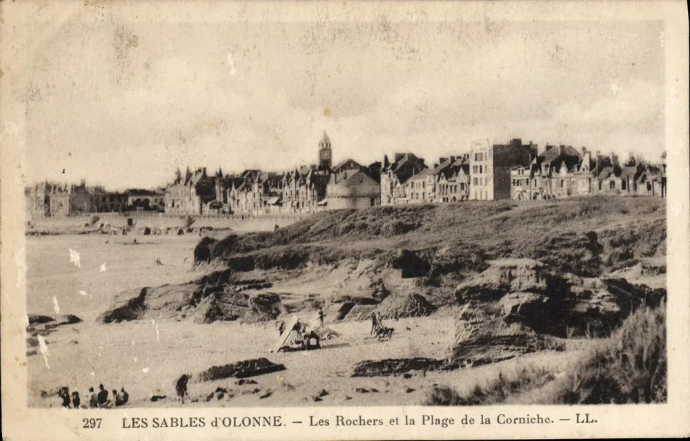 Les Sables d'Olonne — Die Felsen und der Strand der Corniche — LL. — N° 297 - Vorderseite