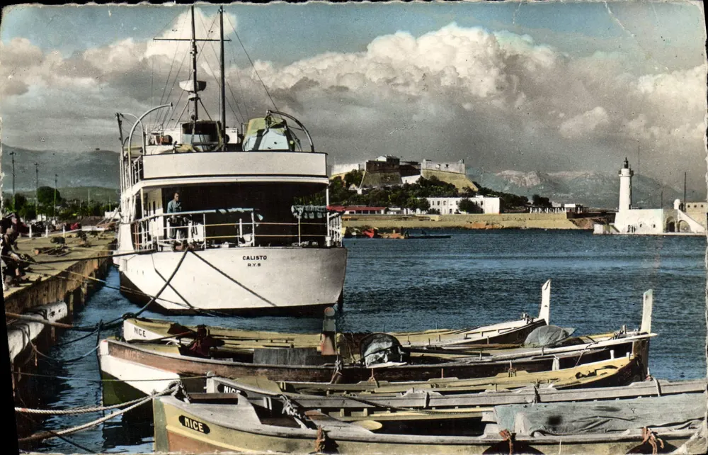 Port de Nice — vue du vapeur CALISTO et du phare — Éditions Françaises, NICE - Frente