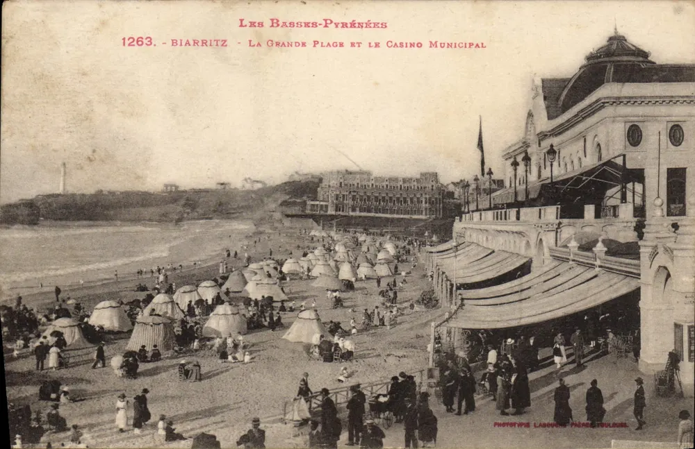 Biarritz - Die Grande Place und das Municipale Casino — Les Basses-Pyrénées, Nr. 1263, Phototype Labeuche Frères Toulouse - Vorderseite