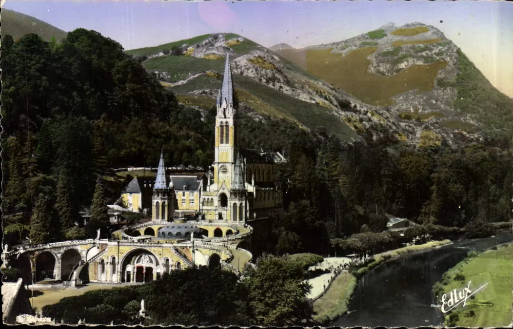 Lourdes — A Basílica e o Gave — Edlux - Frente