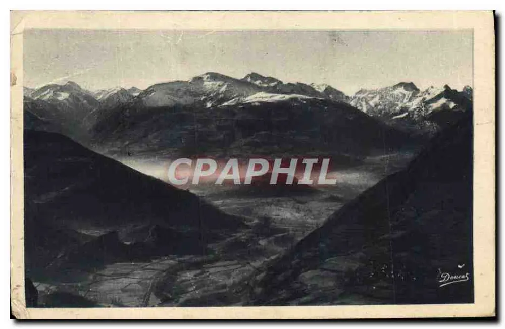Vue des Pyrénées — Le Château-Fer — Éditeur Doucet - Frente