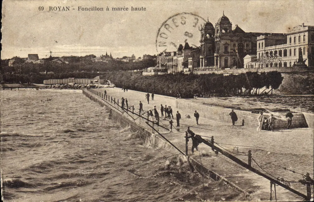 Royan - Foncillon à marée alta — Edição das Nouvelles Galeries, Royan - Frente