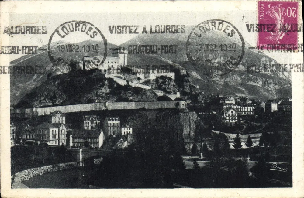 Bastion van Lourdes — panoramische uitzicht — Edit. P. Doucet - Voorkant
