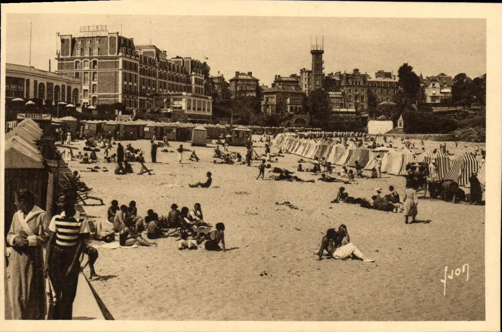 Dinard (Ille-et-Vilaine) — Um canto da praia — Les Éditions d'Art Yvon, Paris - Frente