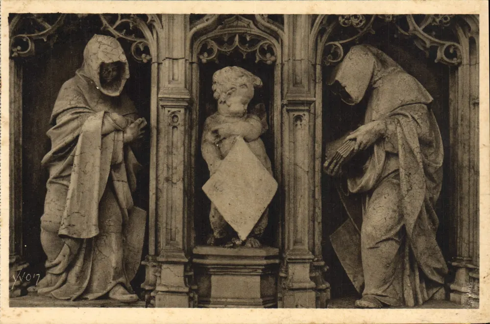 Bourg (Ain) — Kirche von Brou — Figuren des Mausoleums von Marguerite de Bourbon (Die Wepler) - Vorderseite