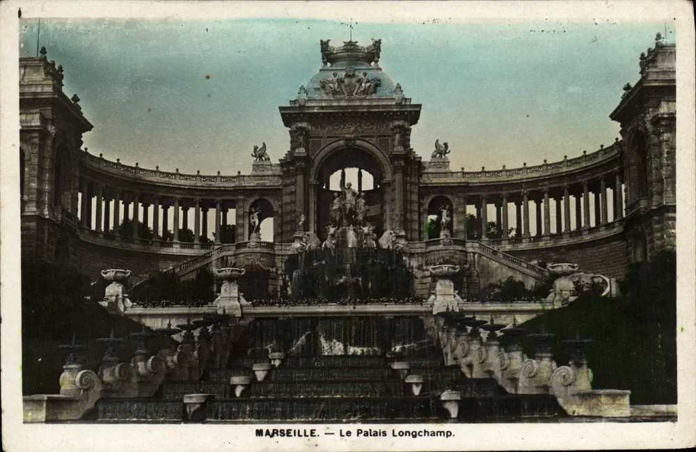 Marseille — O Palácio Longchamp — Ary - Frente
