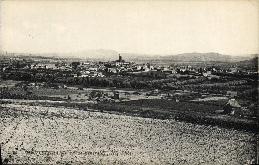 Monteferrand — Ogólny widok — ND Phot. - Awers