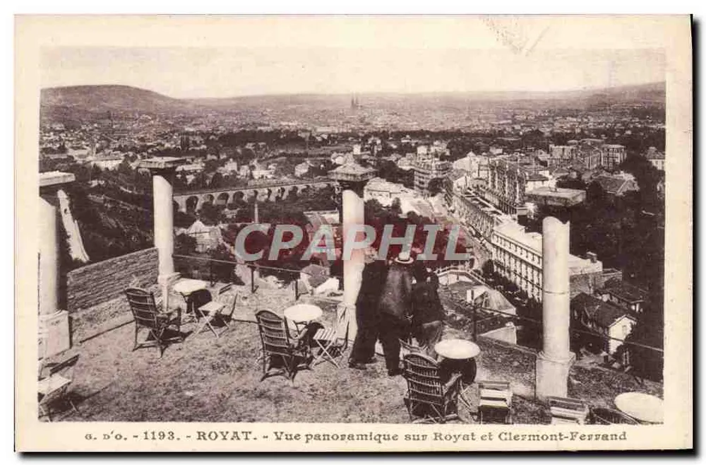 Royat — Panoramische Ansicht von Royat und Clermont-Ferrand — g. d’o. - 1193 - Vorderseite