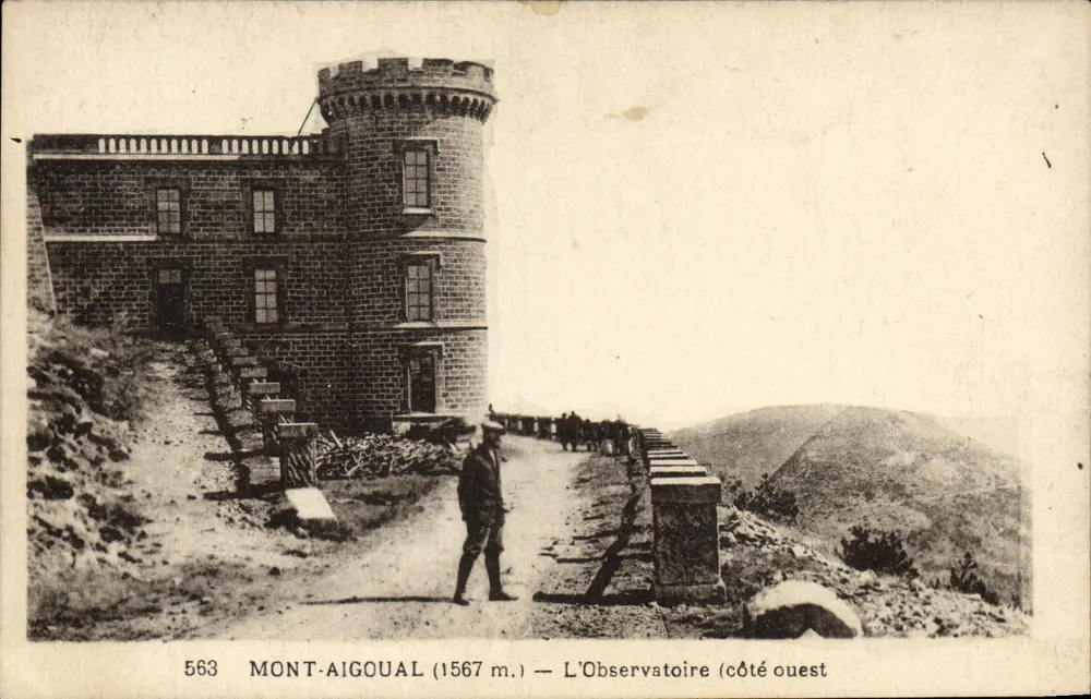 Mont-Aigoual (1567 m.) — O Observatório (lado oeste) — Editor desconhecido, n° 563 - Frente