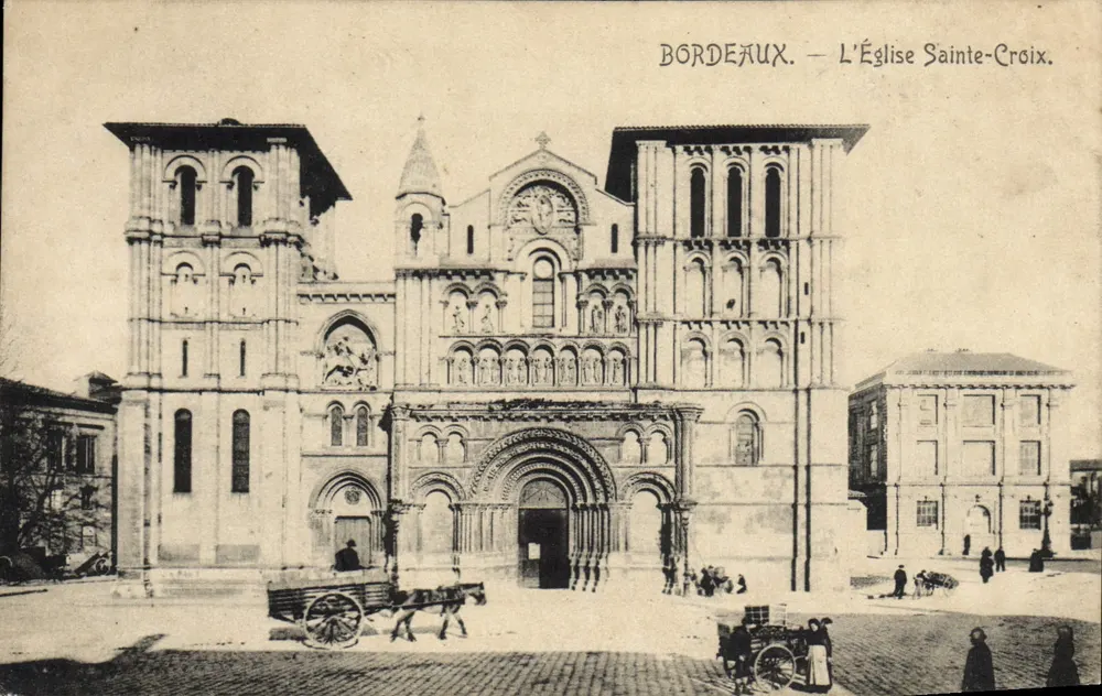 Bordeaux — A Igreja de Santa Cruz - Frente