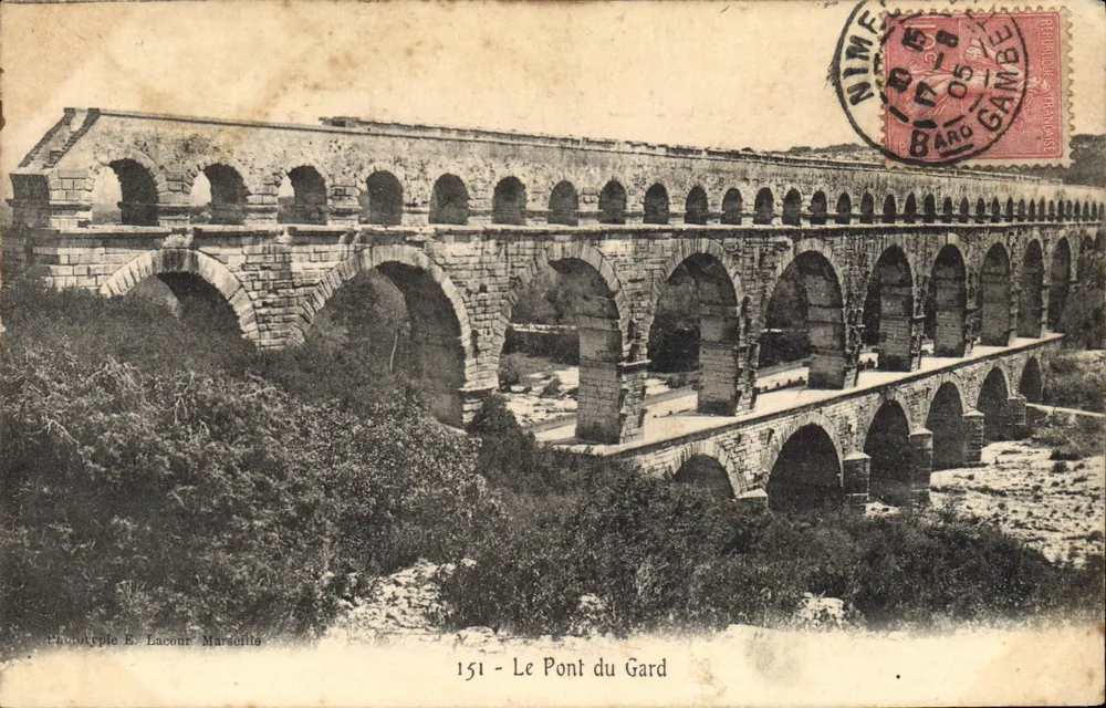Le Pont du Gard — vista do famoso aqueduto romano — Fototypie E. Lacour Marseille - Frente