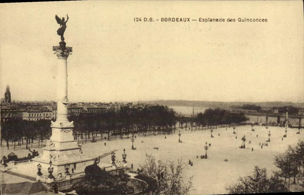 Bordeaux — Esplanada dos Quinconces — D.B. n°124 - Frente